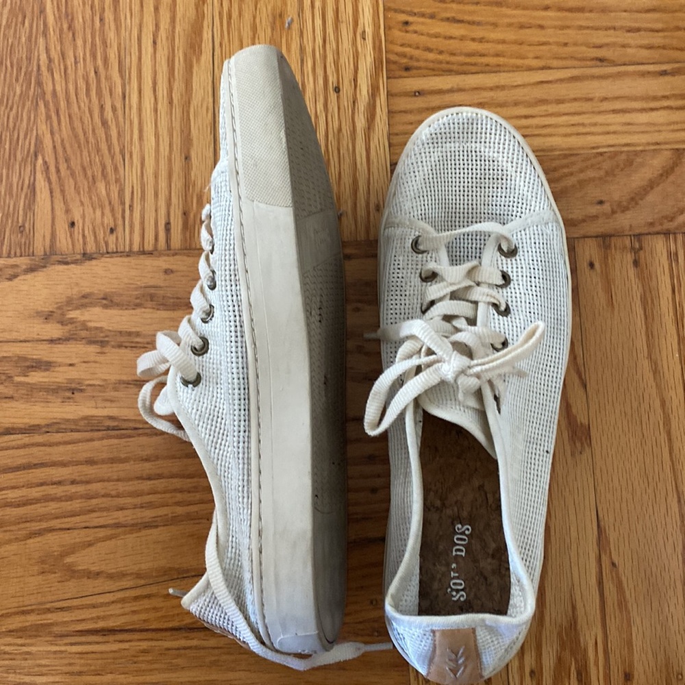 Men’s Lagos Mesh Sneaker in Off White